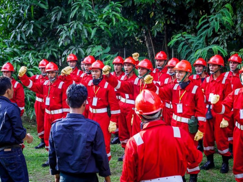 Volunteer firefighters take part in a training course at Nusa Tumbang Village in central Kalimantan.